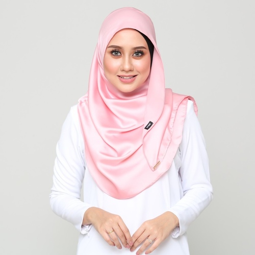 *PREORDER* Satin Instant Shawl - Sweet Pink