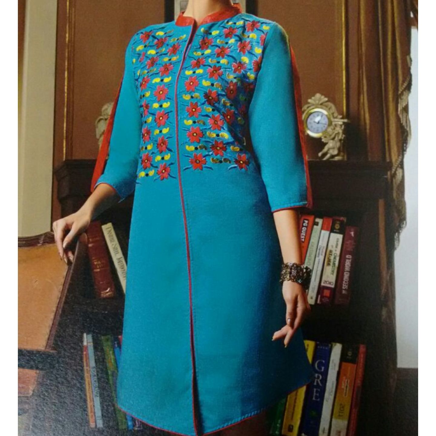 Linan cotton short length kurthi , 3/4 sleeve with Chinese color contrast color thread work 