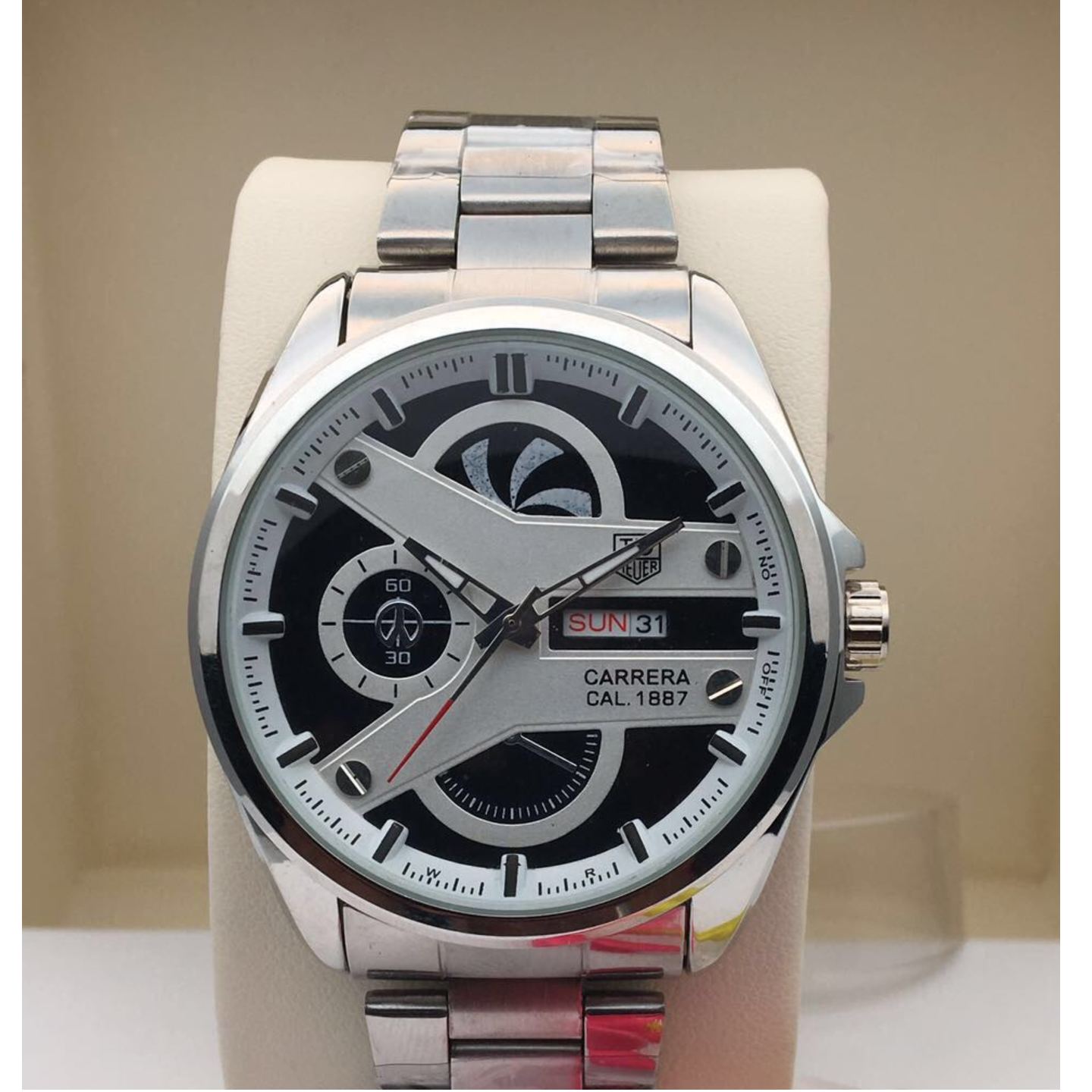 CARRERA Men's Premium Wrist Watch (With Box)