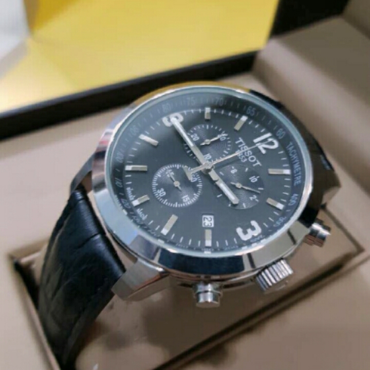 Tissot Men's Classic Luxury Watch
