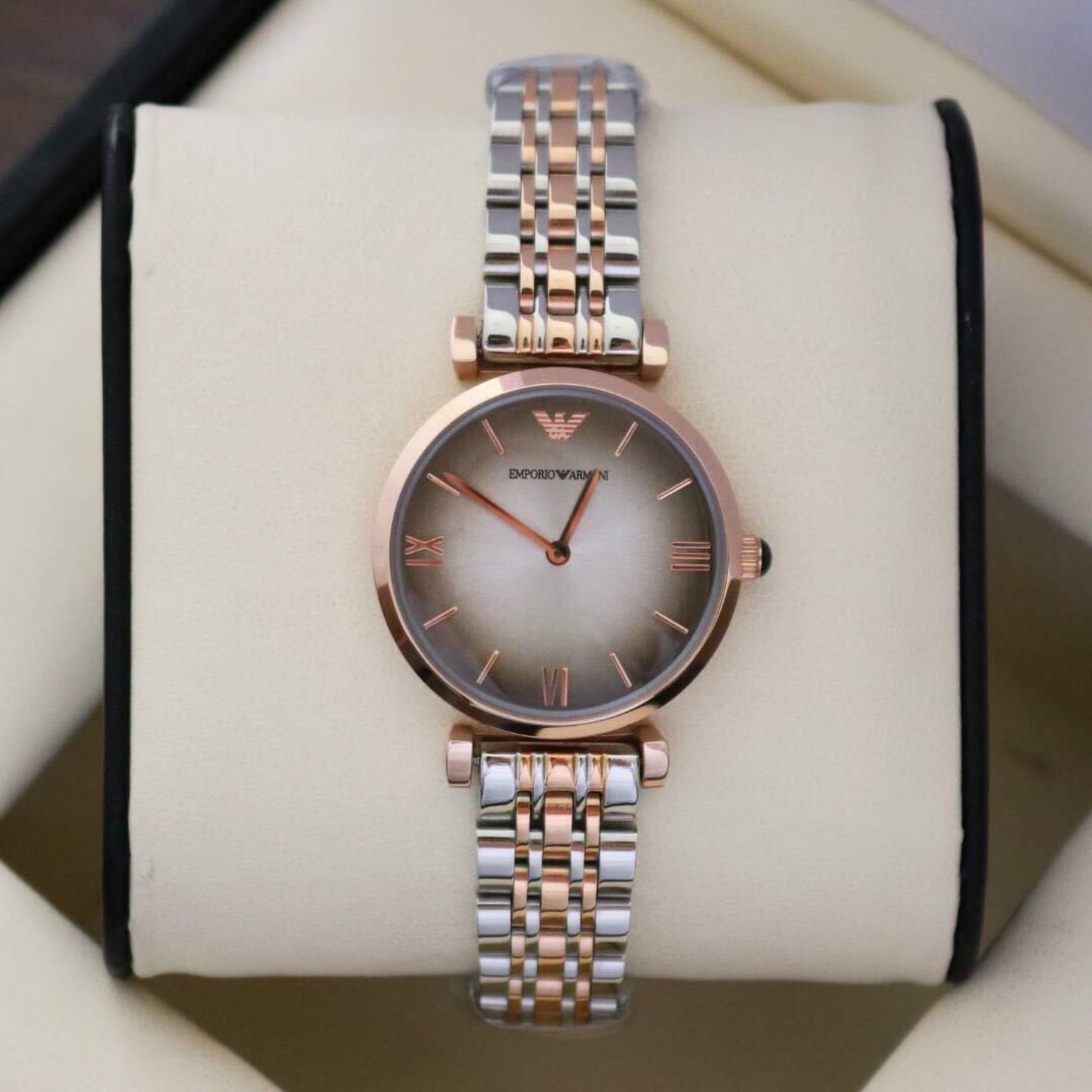 Emporio ARMANI Women's Luxury Wrist Watch