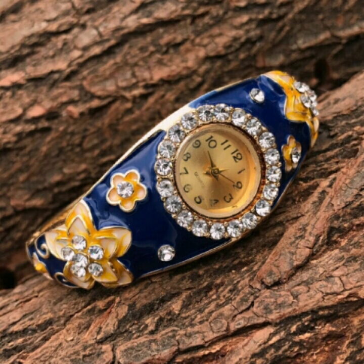 Jadtar Design Women's Wrist watch (JD005)