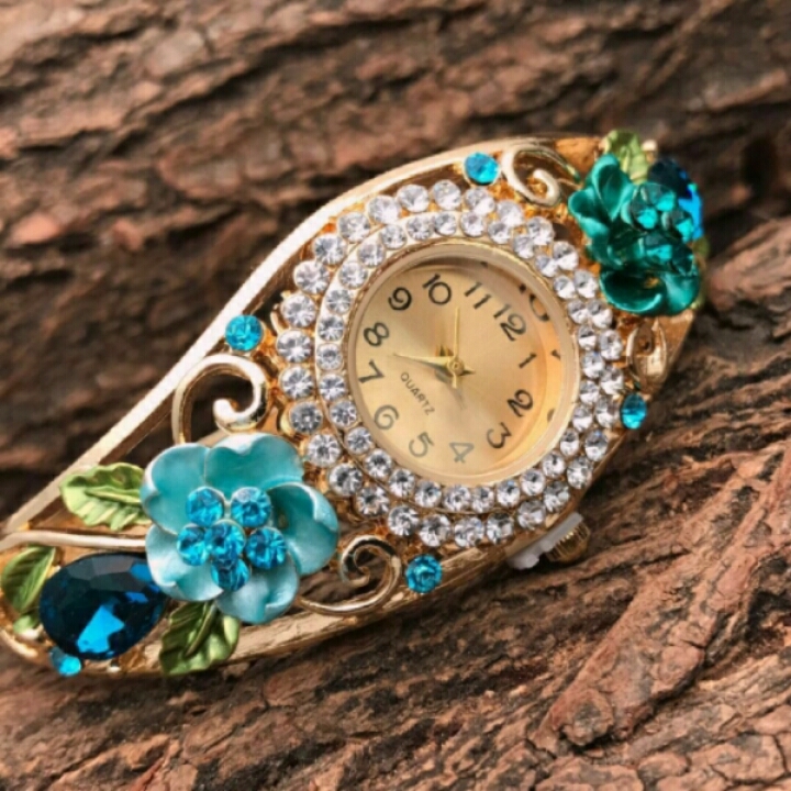 Jadtar Design Women's Wrist watch (JD006)