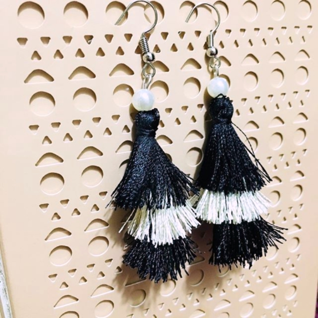 Black Pearl Tassels 