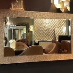 img-1526626717703