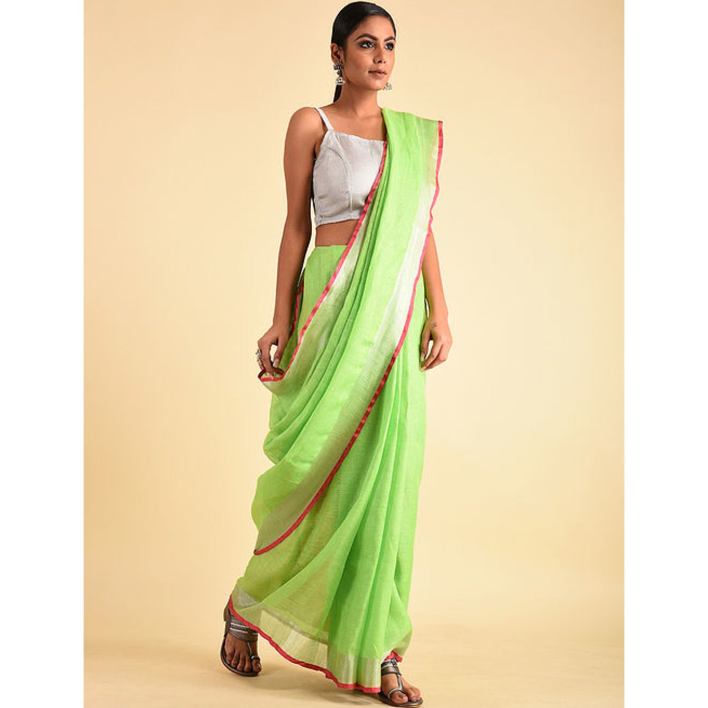 Linen Saree with Zari and Tassels