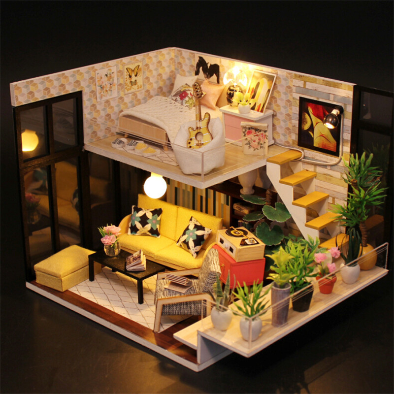 Cynthia's Holiday House