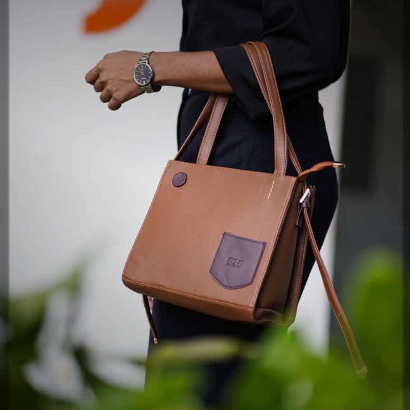 Ozo womens boxy 2 in 1 sling + handheld bag