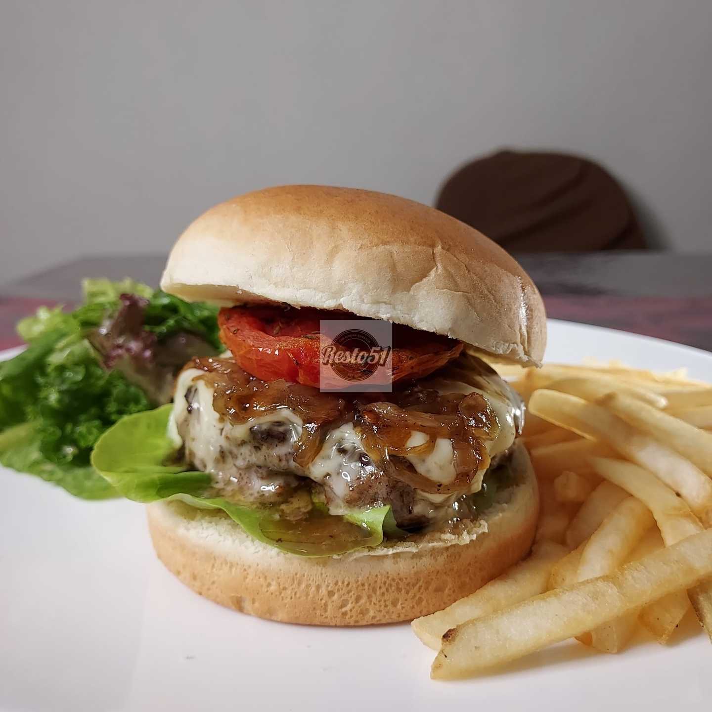 Beef Burger With R51 Sauce