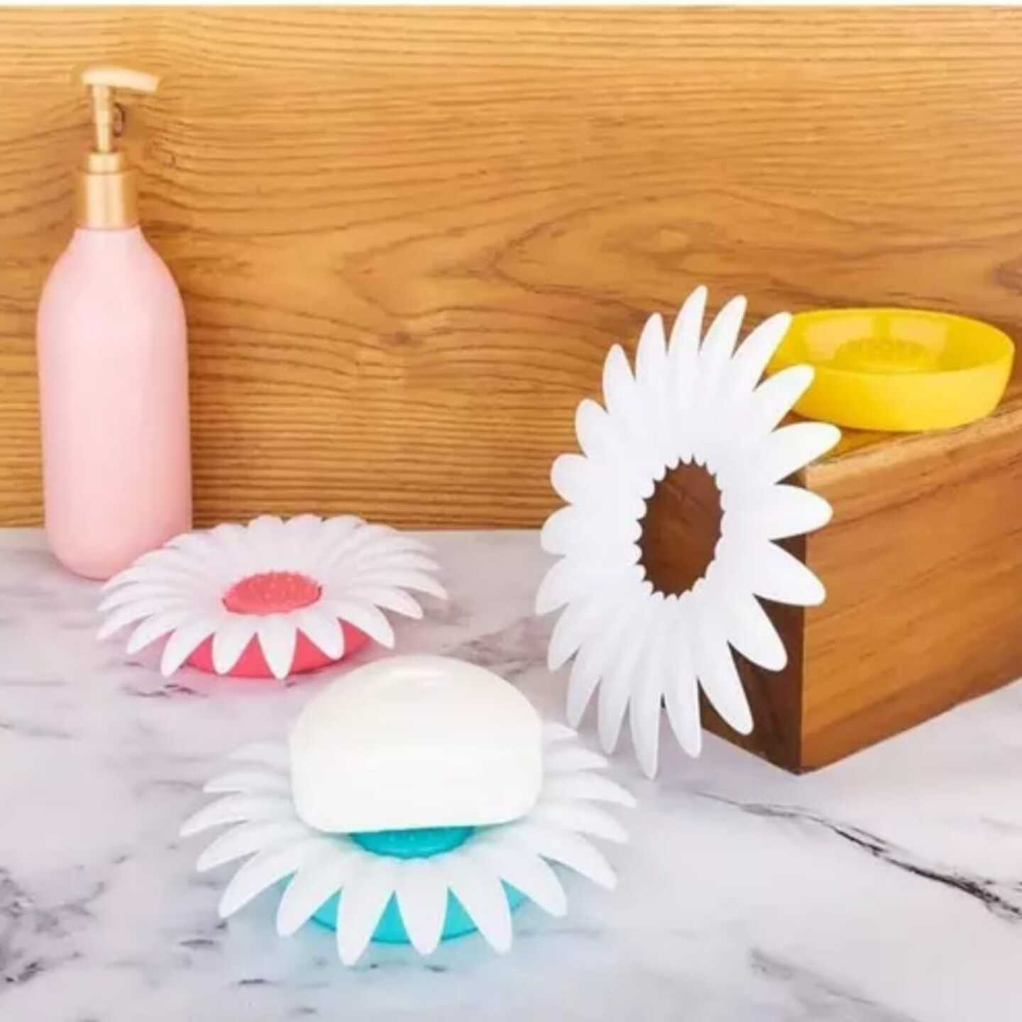 Flower Shape Portable Soap Dish Holder Plastic Soap Case with Liquid Drain Plate for Bathroom and Kitchen..Assorted Colours - Set of 3.