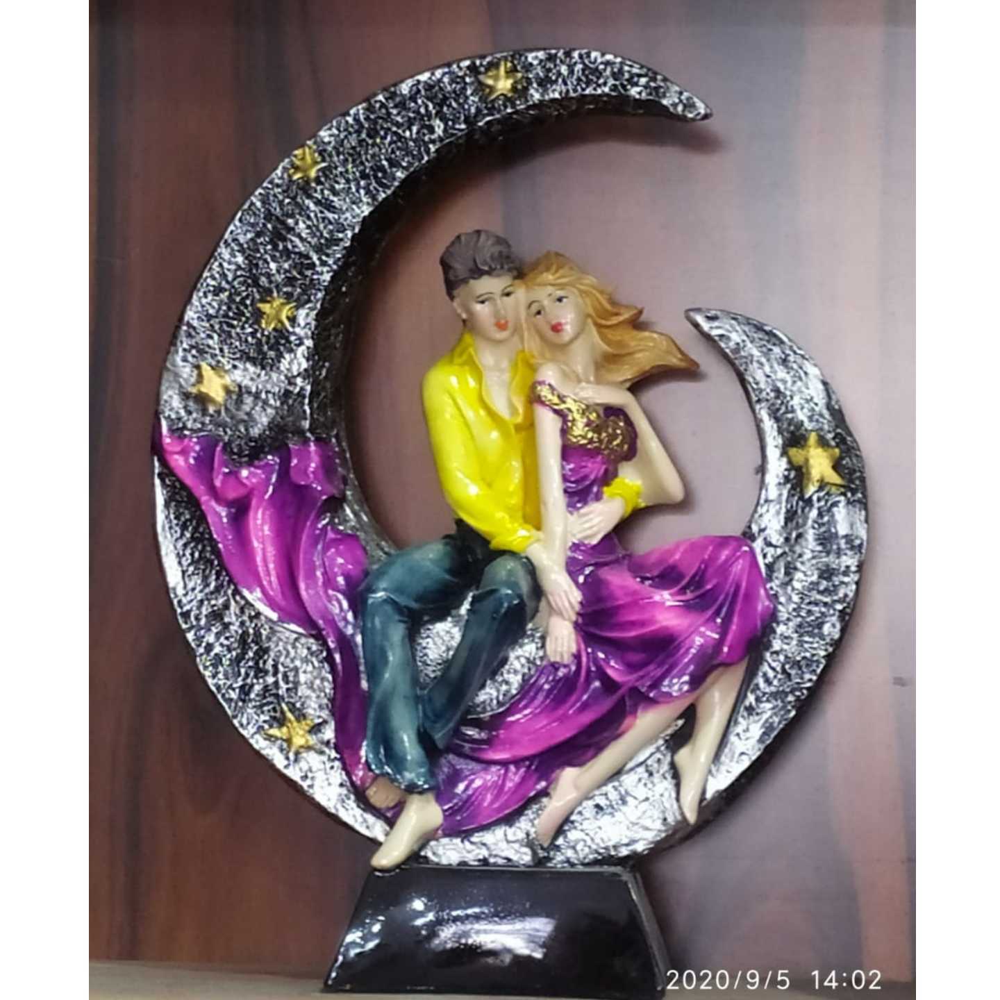 Couple on Moon 10 Inch