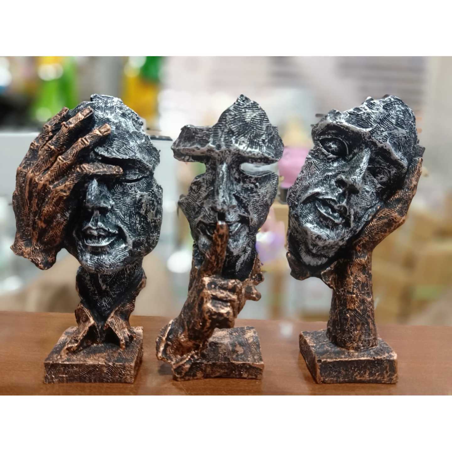 3 Modern Human Faces Statue