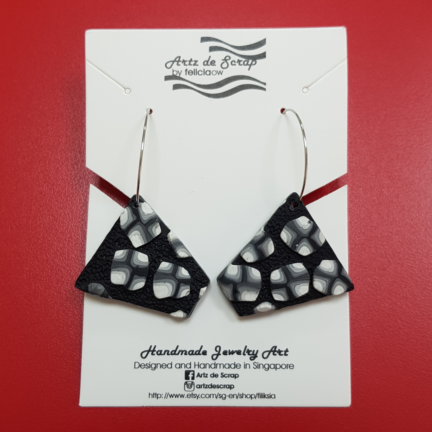 Retro Black Trapezoid Wide Hoop Earrings