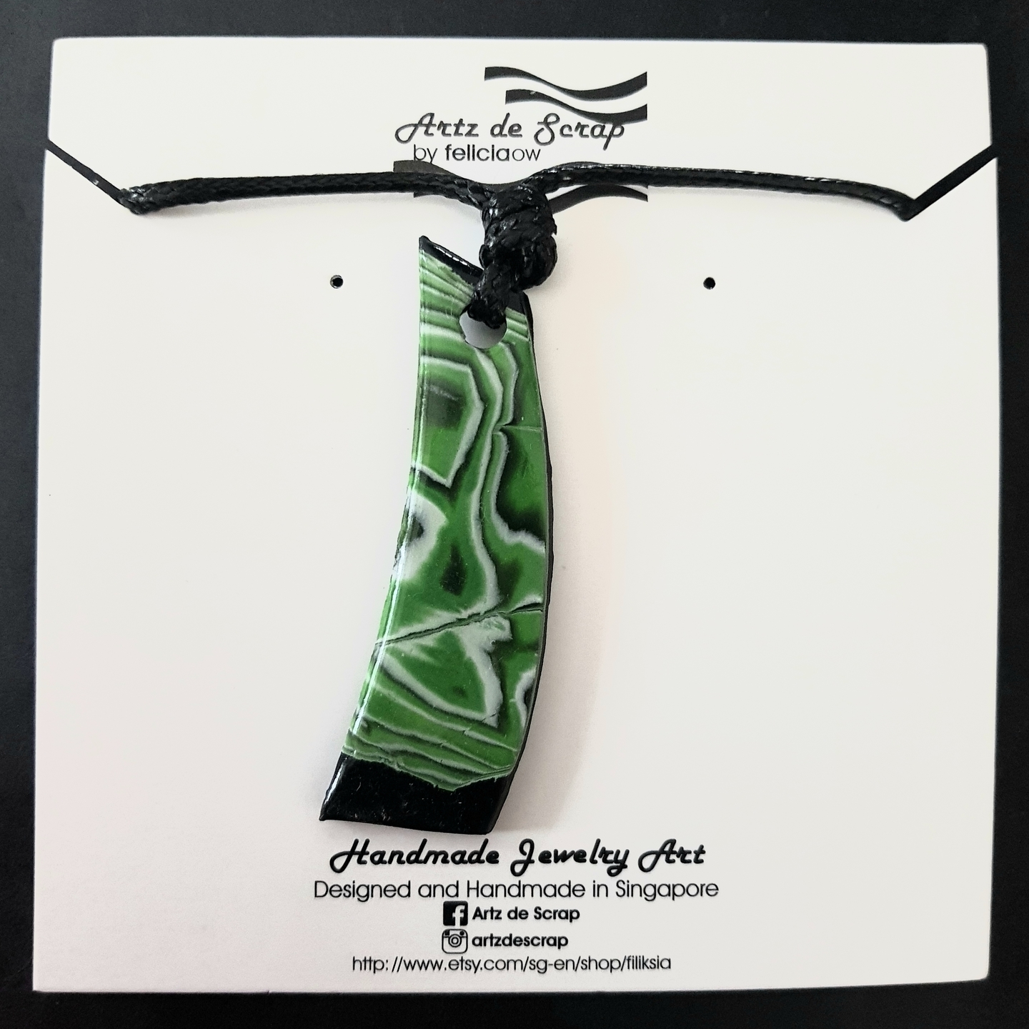 Milky Jade - Curve Necklace