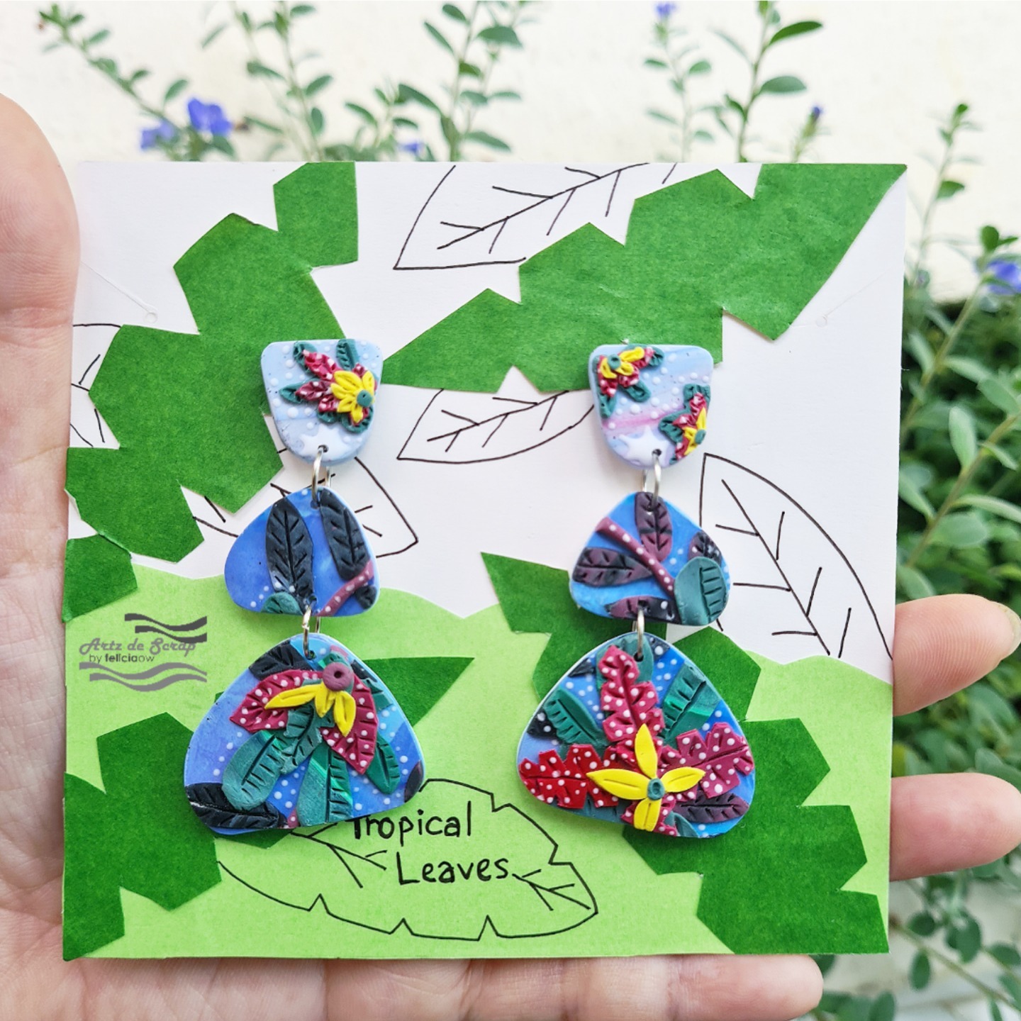 Pameran Poskad - Tropical Leaves Pebbles Dangle Earrings - 1