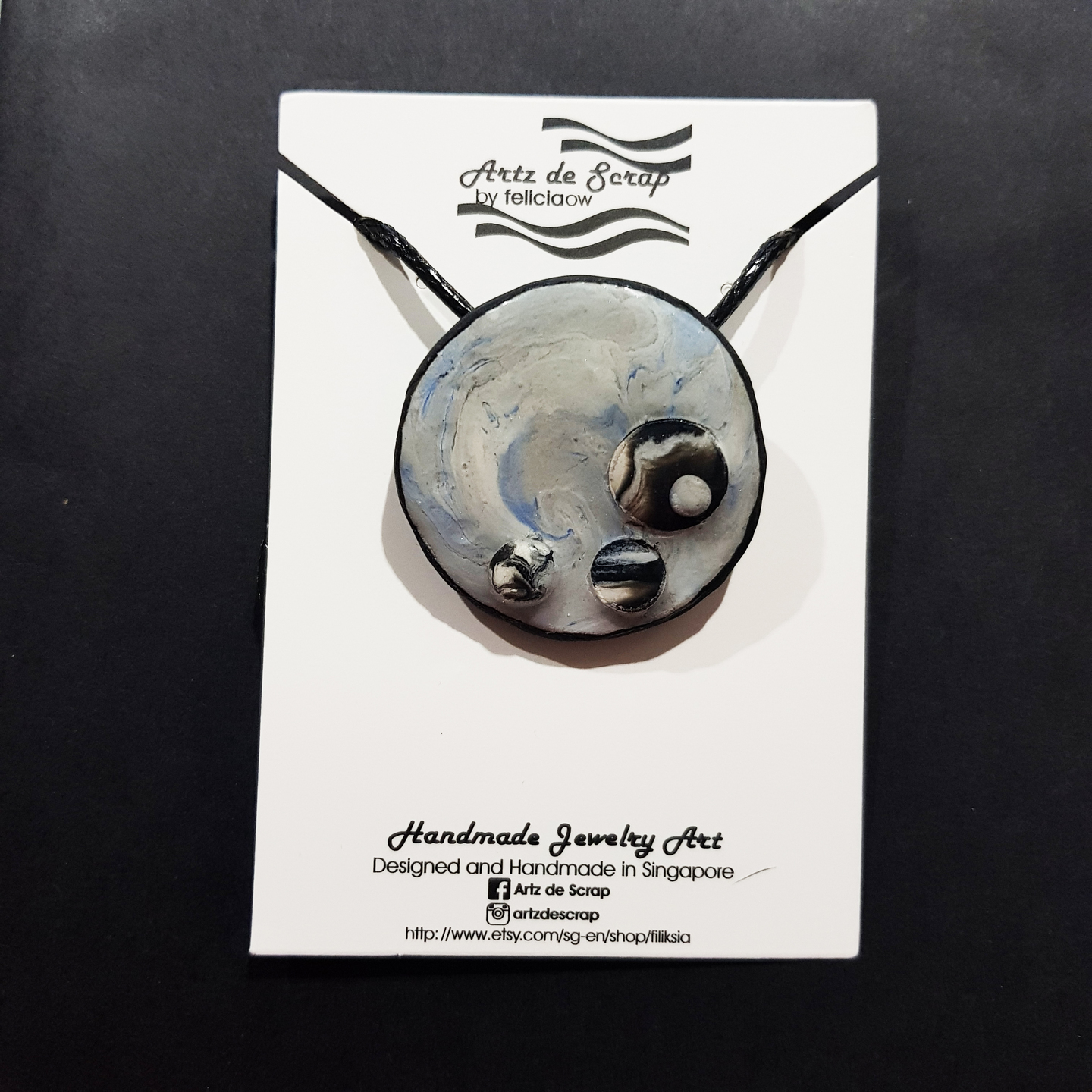 Blue Swirls Round Necklace