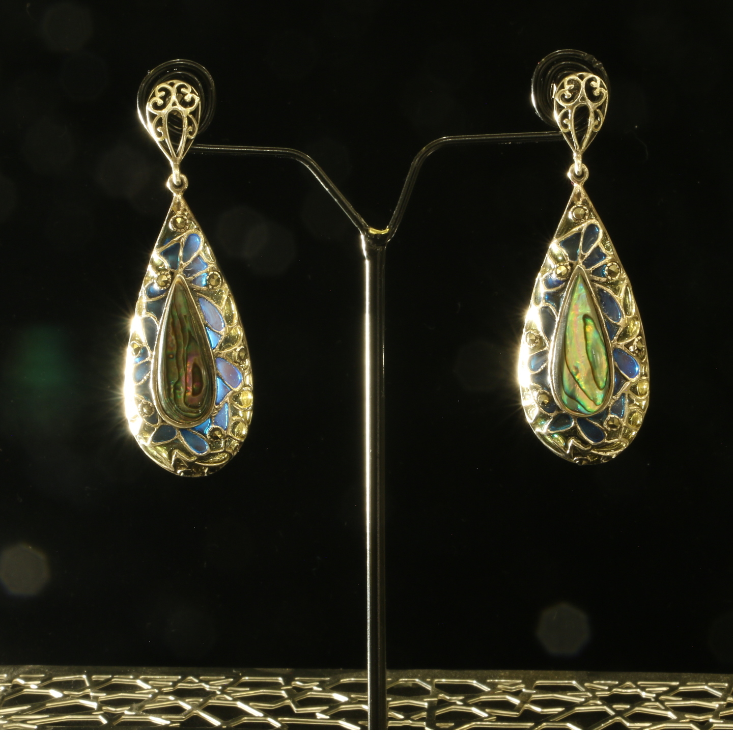 Pearl Drop Oxidized