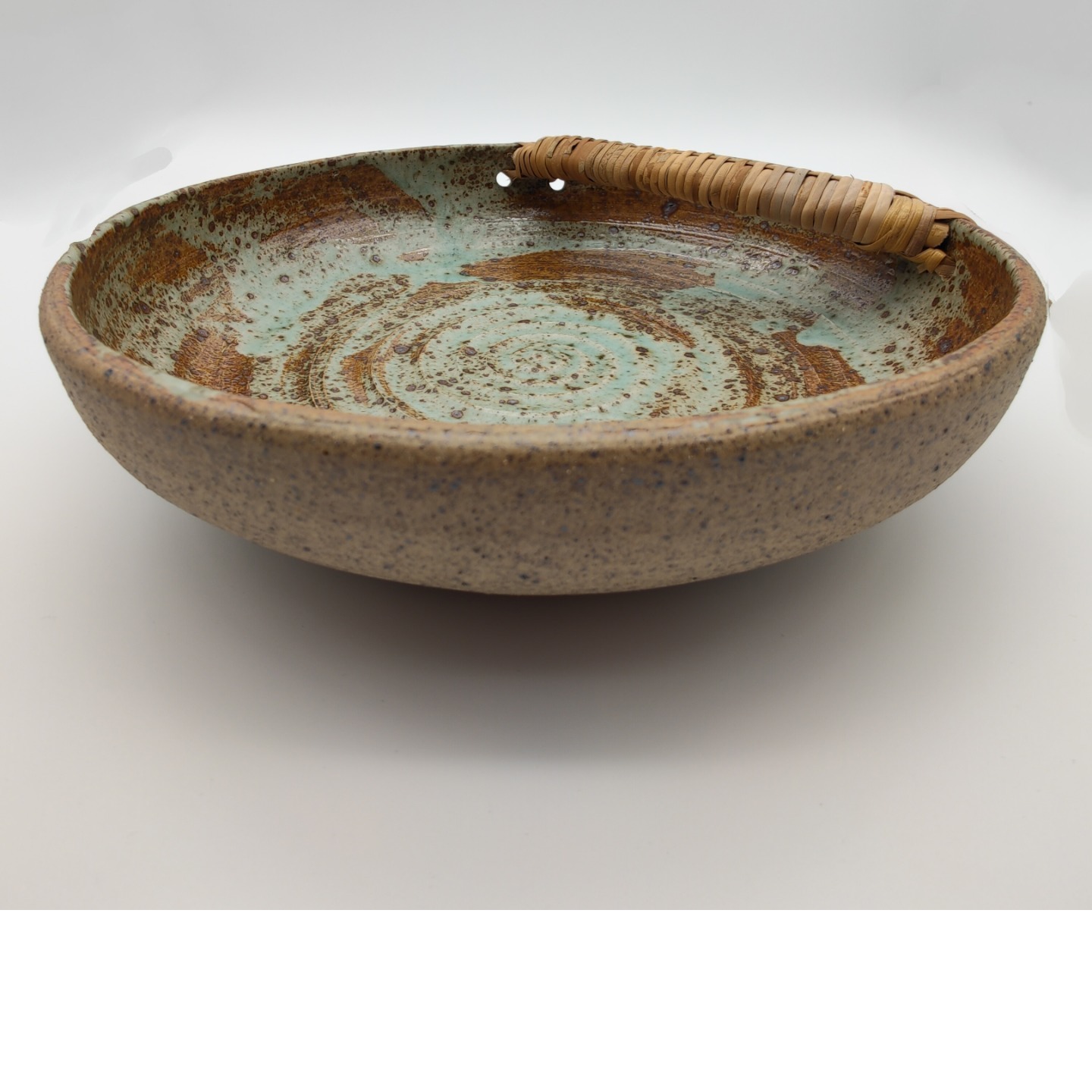 Fruit Bowls With Bamboo Handle 26CM - Pottery