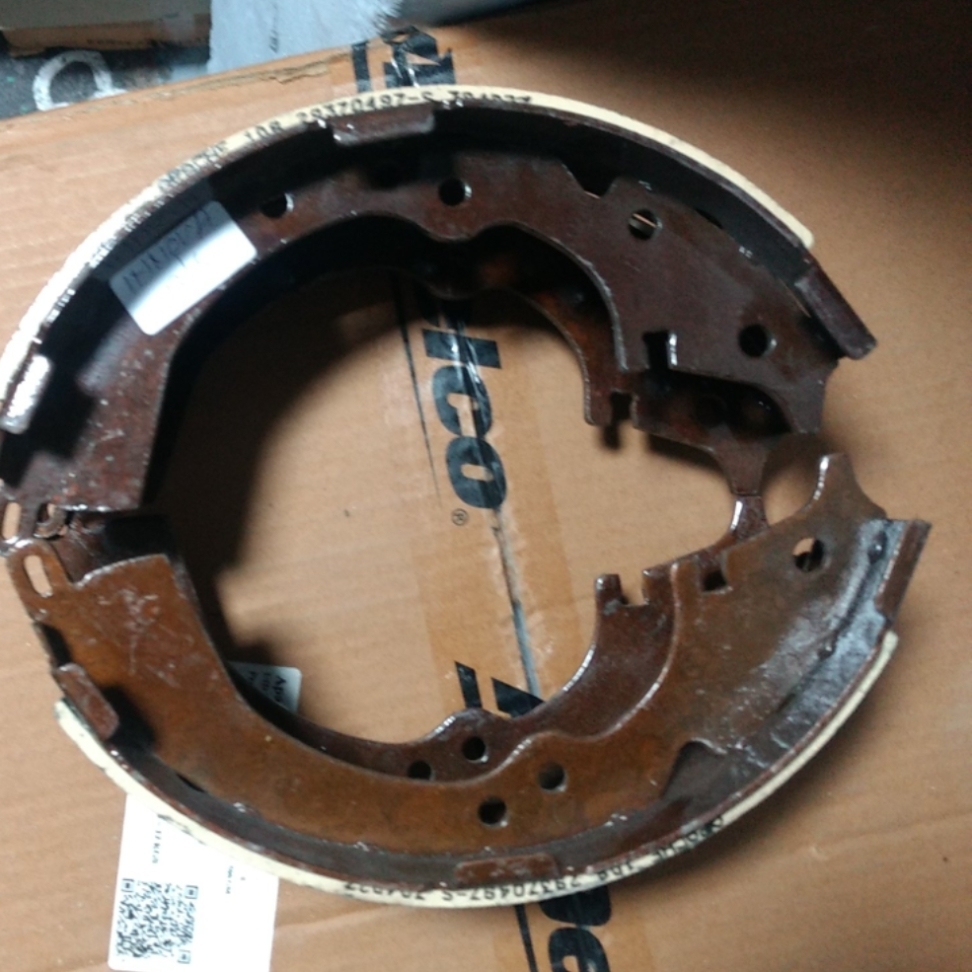 Toyota Innova brake shoe original