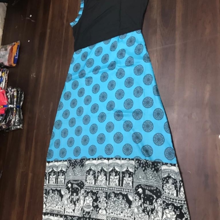gown