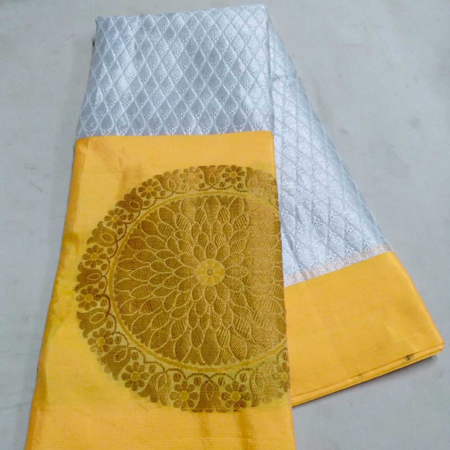 Taunchi silk saree