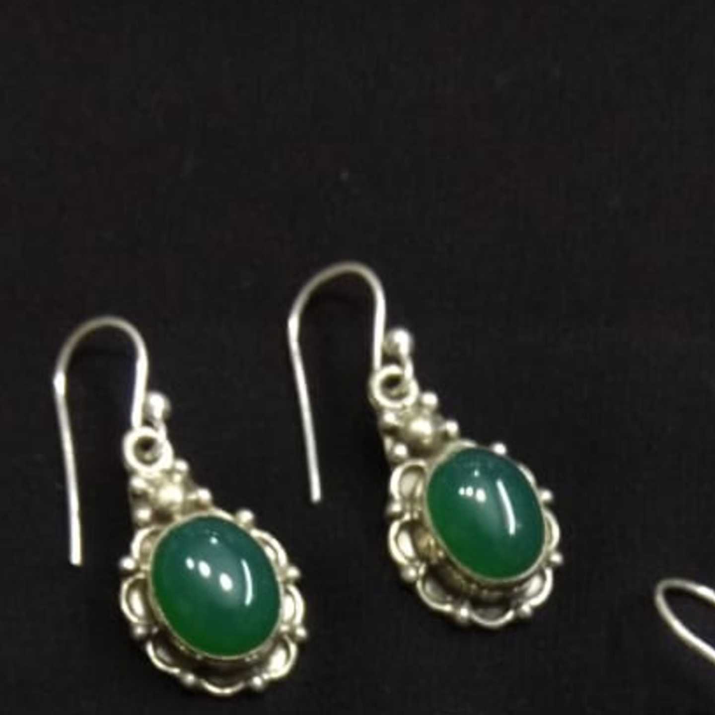 SILVER STONE EARRING-SE2208