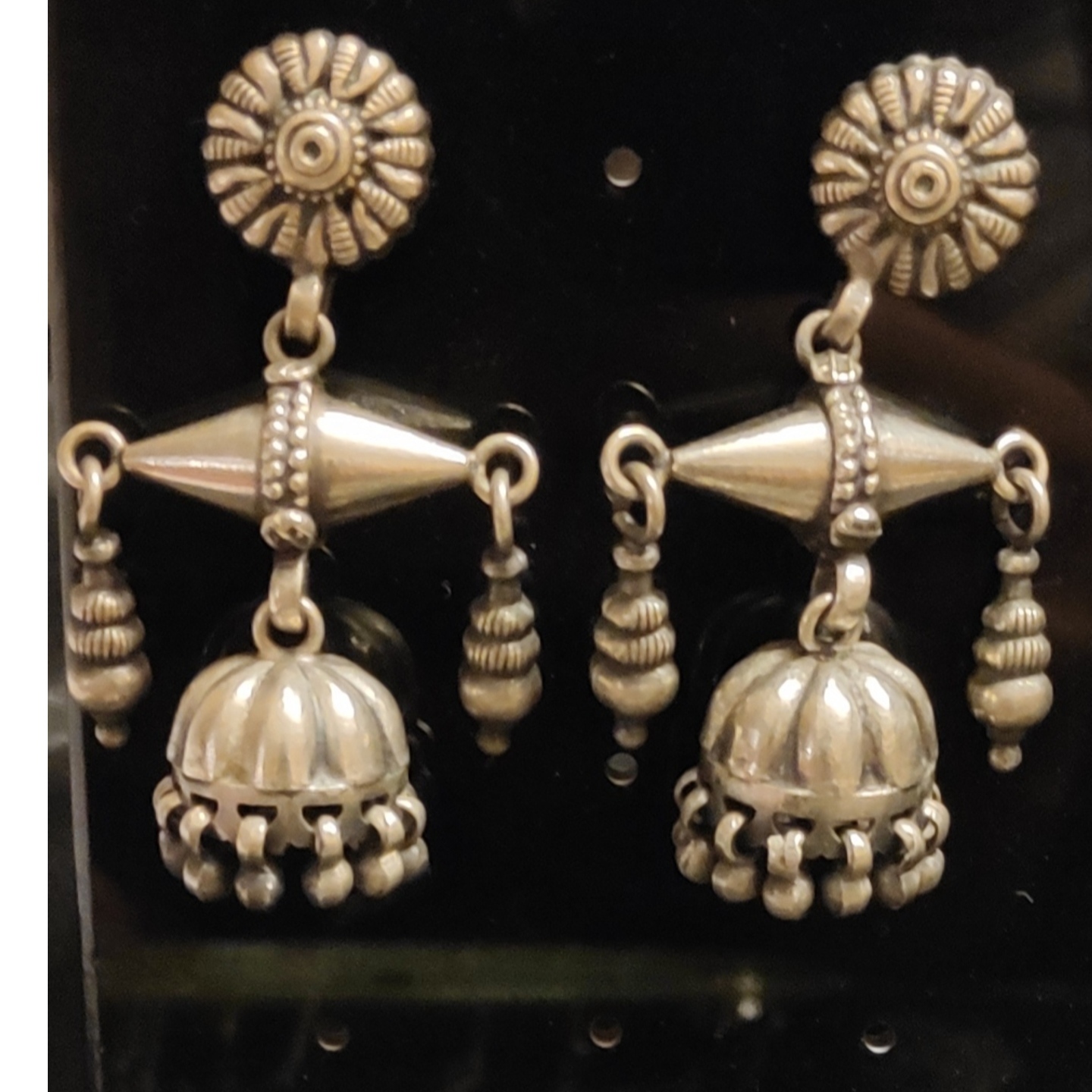 ETHNIC SILVER EARRING-SE420124