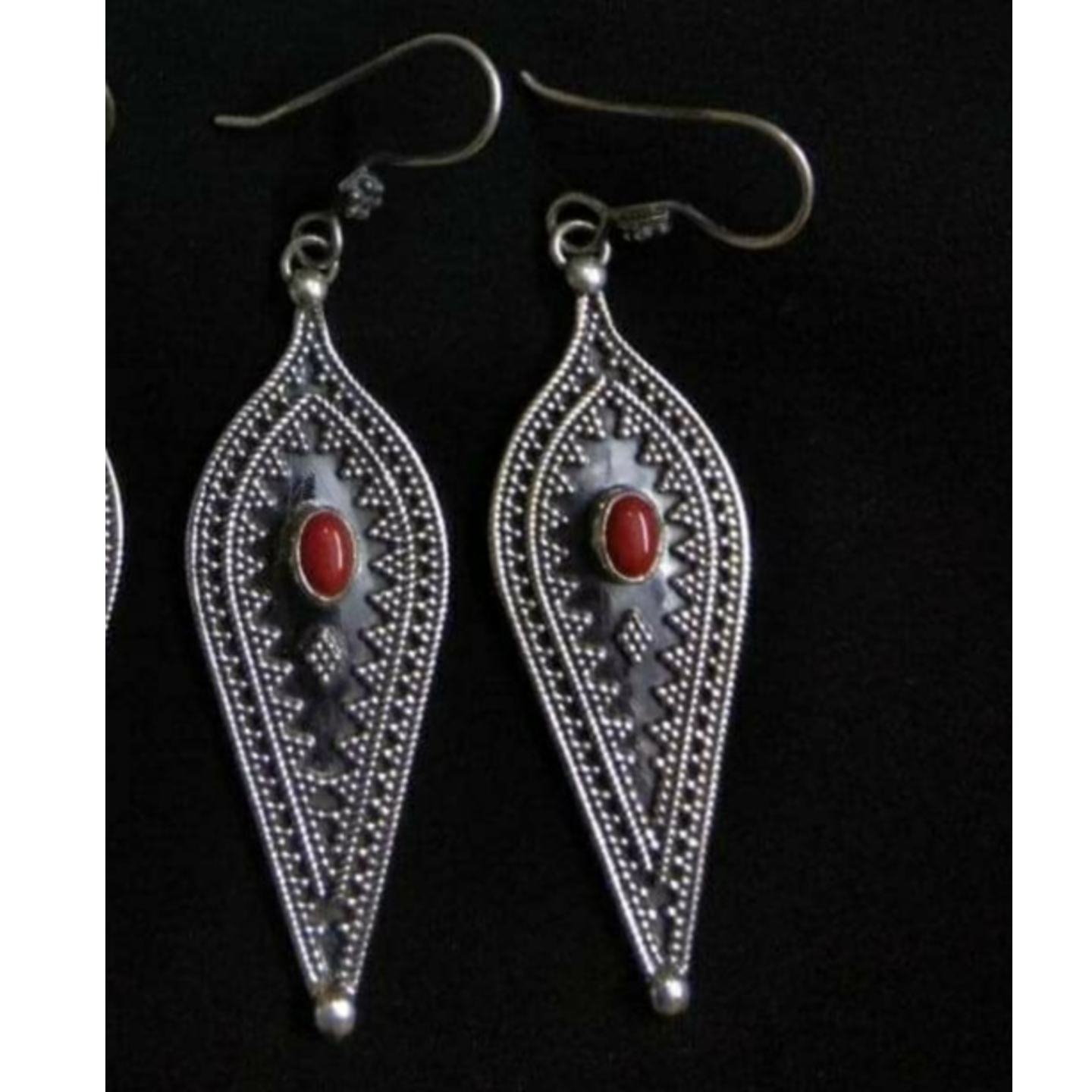 INTRICATE RAWA WORK SILVER EARRING-SE520133