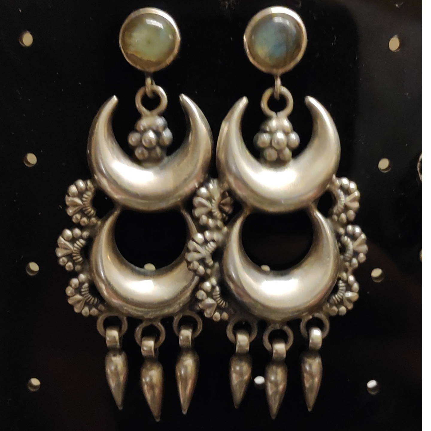  ETHNIC SILVER EARRING-SE420125