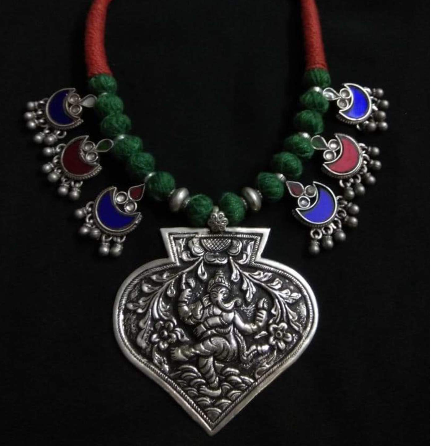 TRIBAL STONE NECKLACE