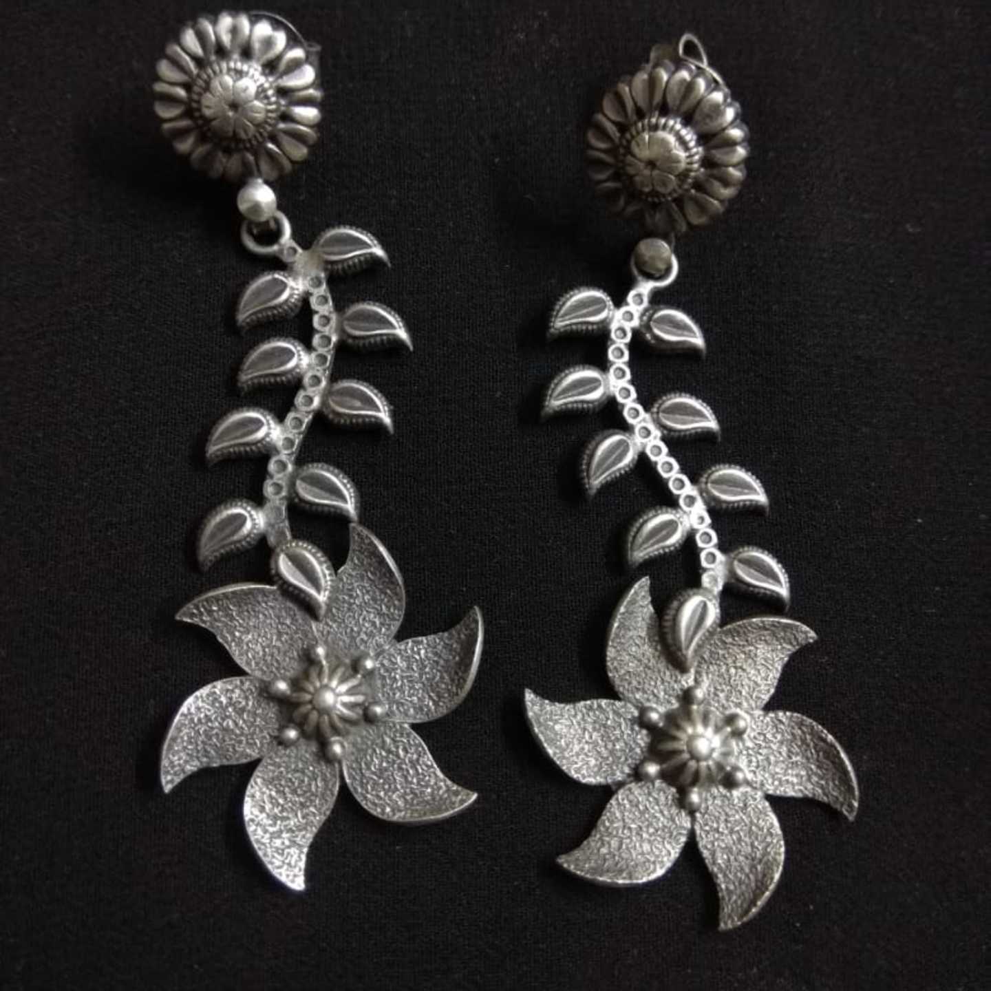 FLORAL SILVER EARRING-SE42045