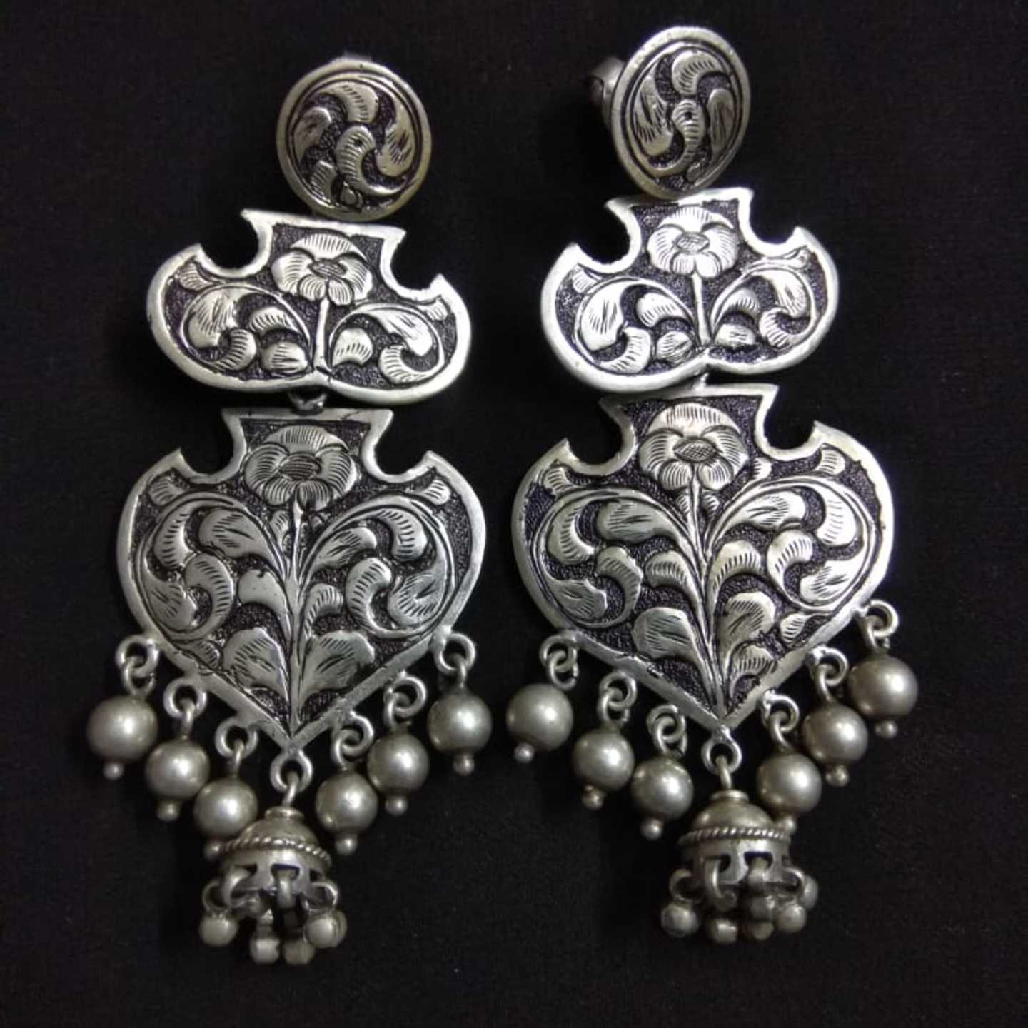 CHAITALI WORK SILVER EARRING-SE42043