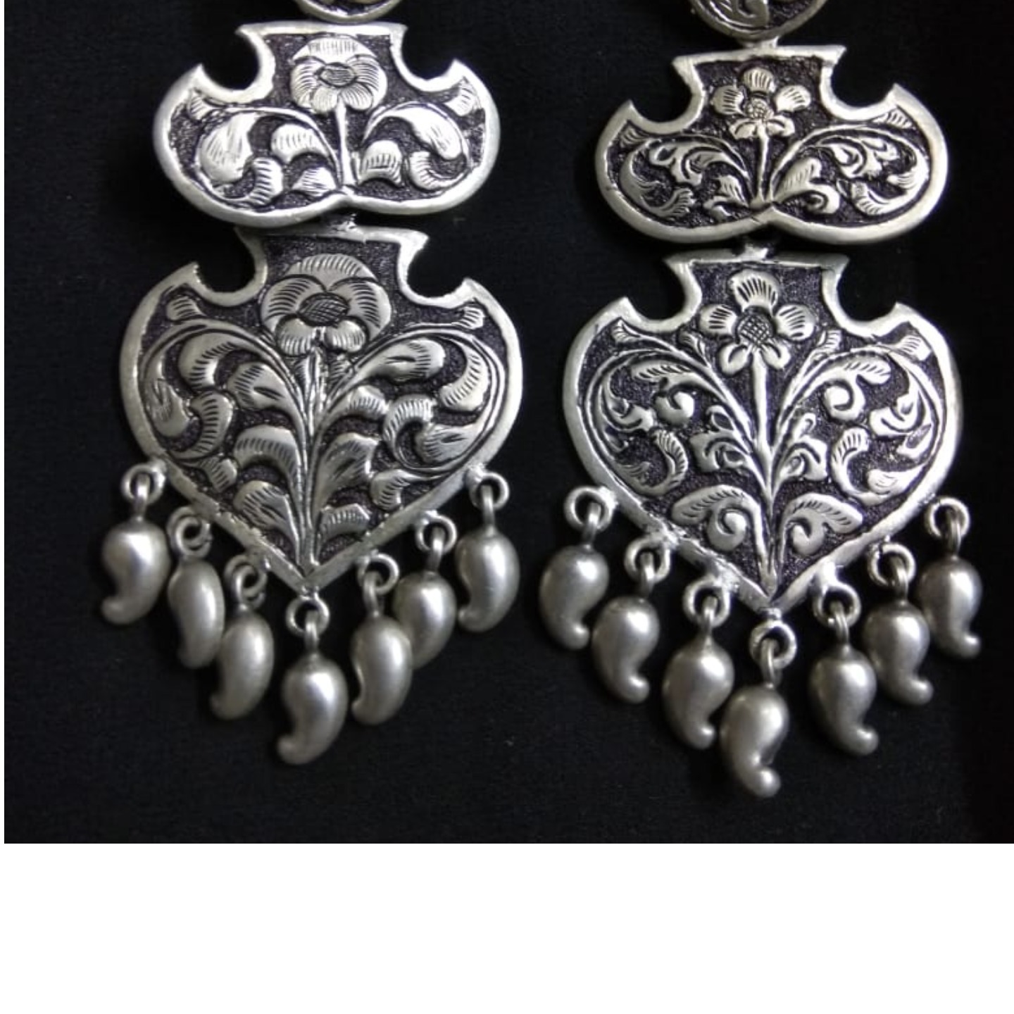 CHAITALI WORK SILVER EARRING-SE42042