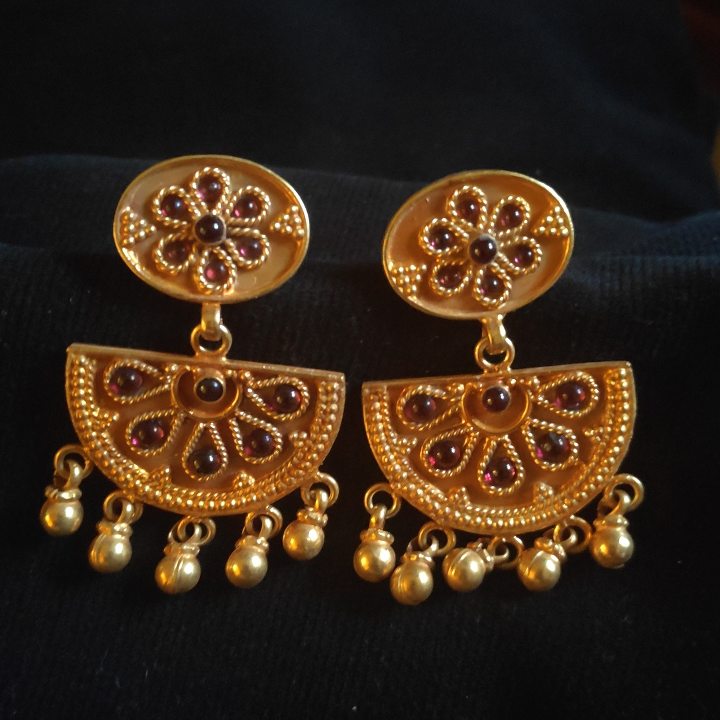 GOLD PLATED SILVER EARRING SE42080