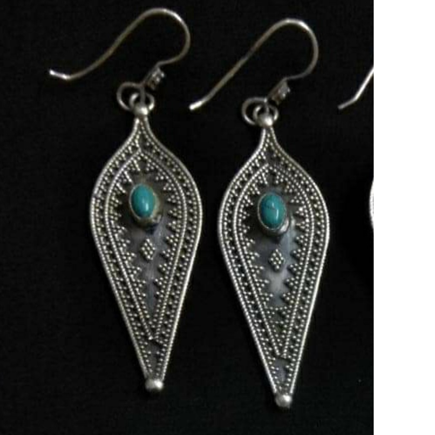 INTRICATE RAWA WORK SILVER EARRING-SE520134