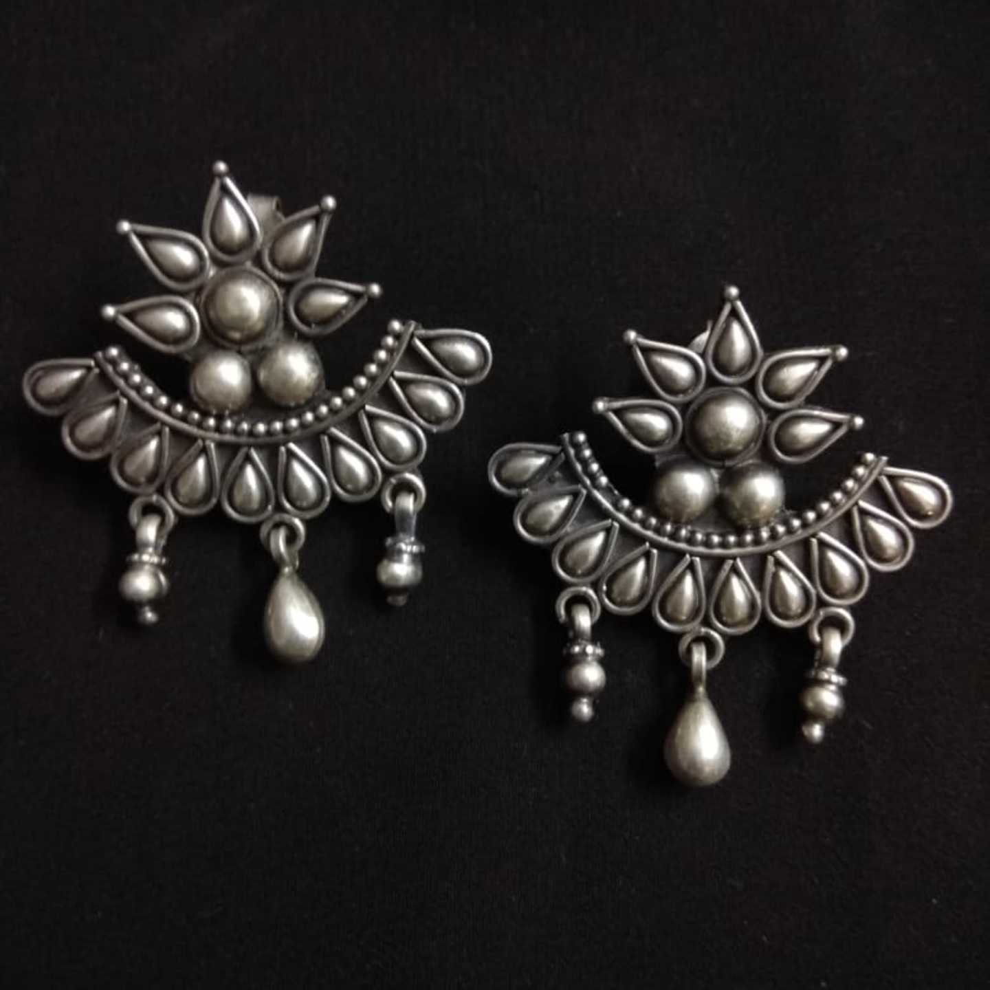 SILVER EARRING-SE42047