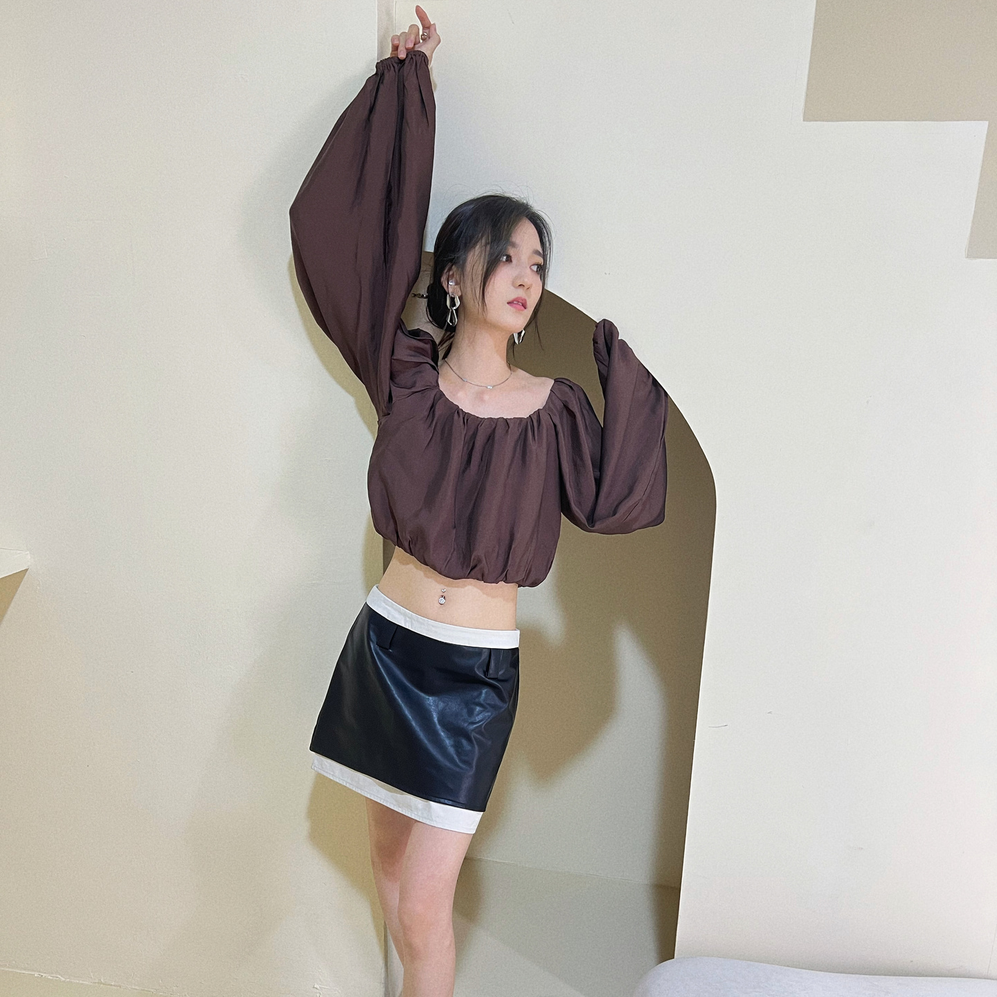 FAUX LEATHER WITH CONTRAST, BLACK