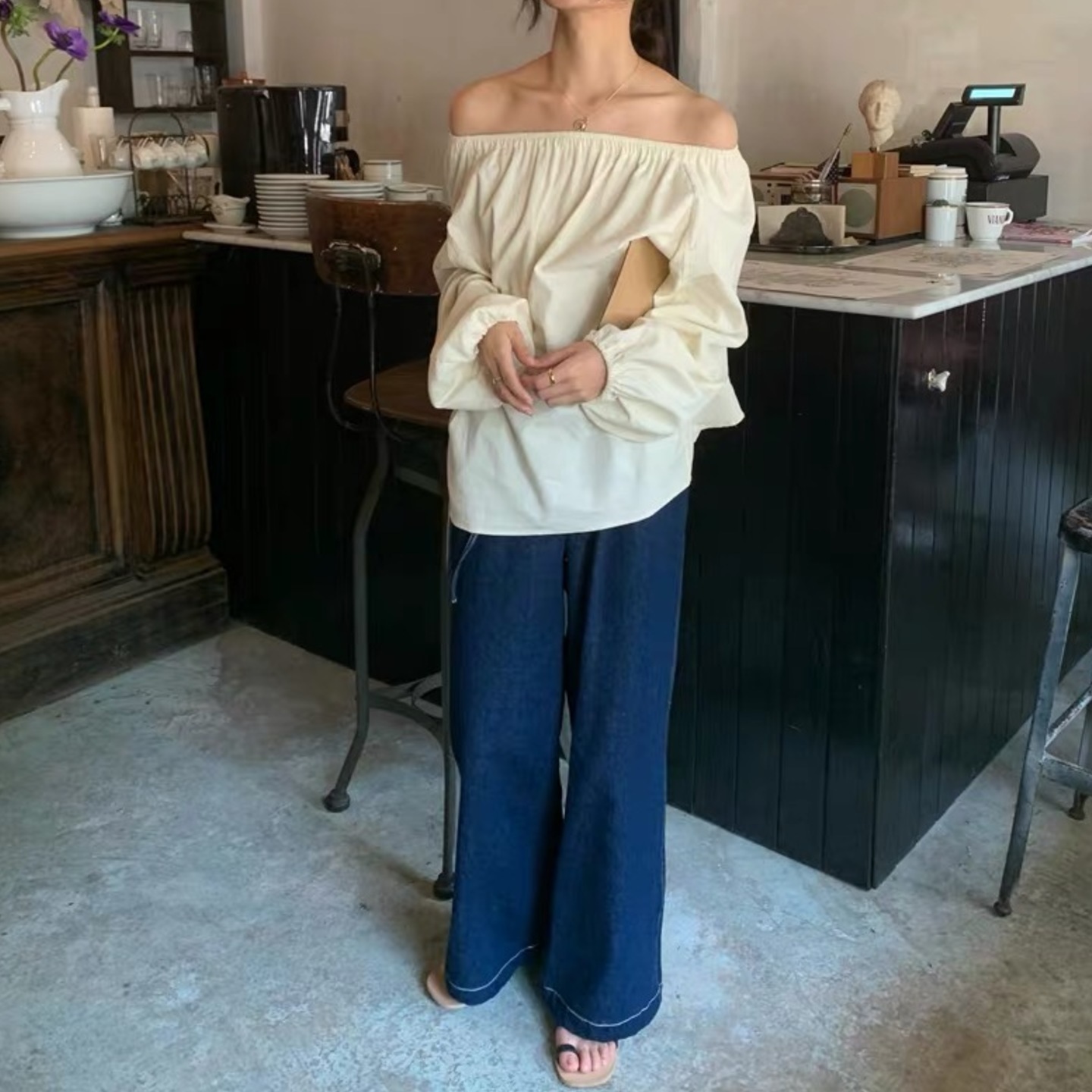 APRICOT OFF-SHOULDER TOP