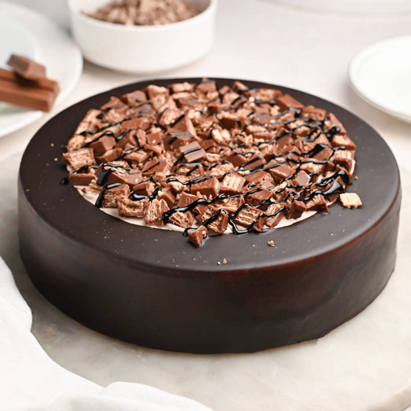 Amusing Kitkat Cake