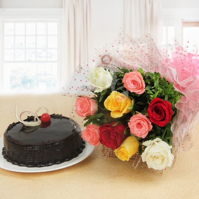 Mixed Roses With Chocolate Cake