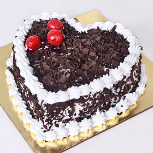 heart shaped black forest cake