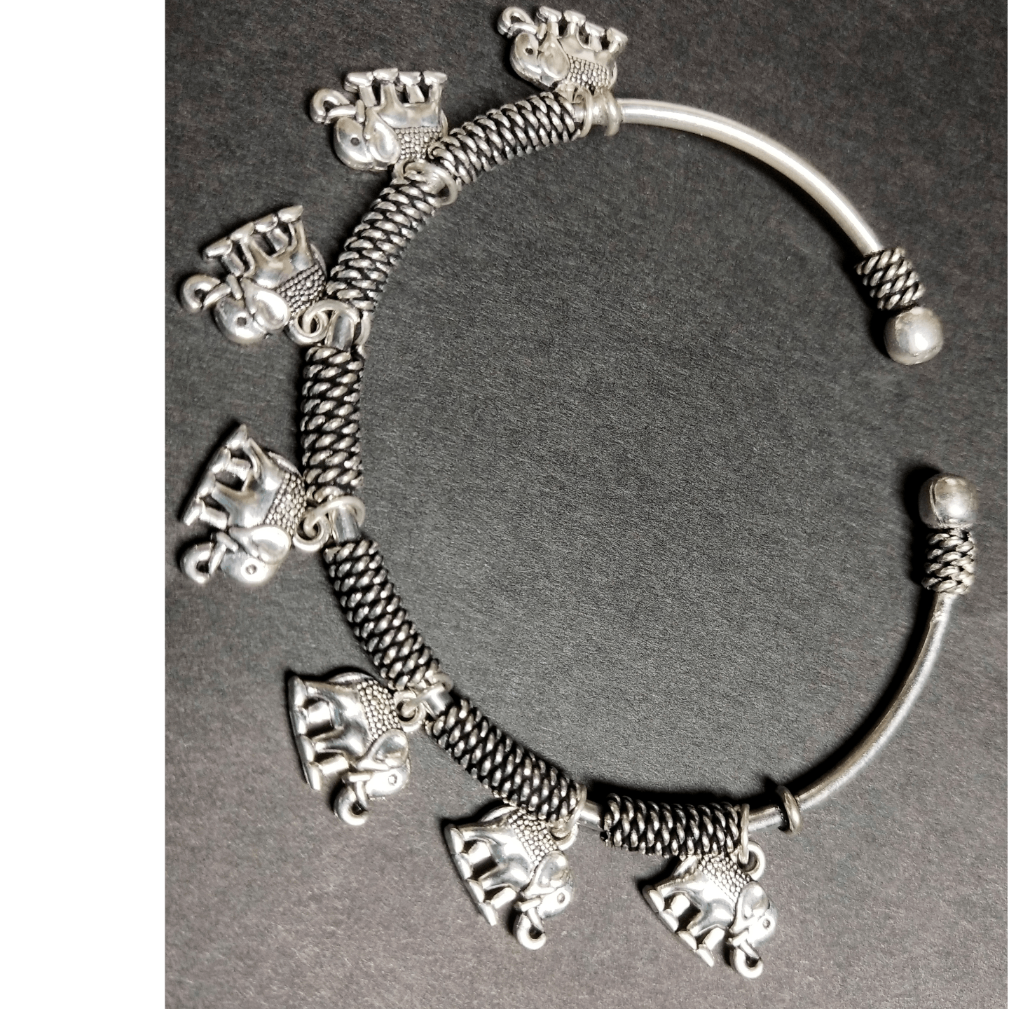 Avighna Arts elephant breclet