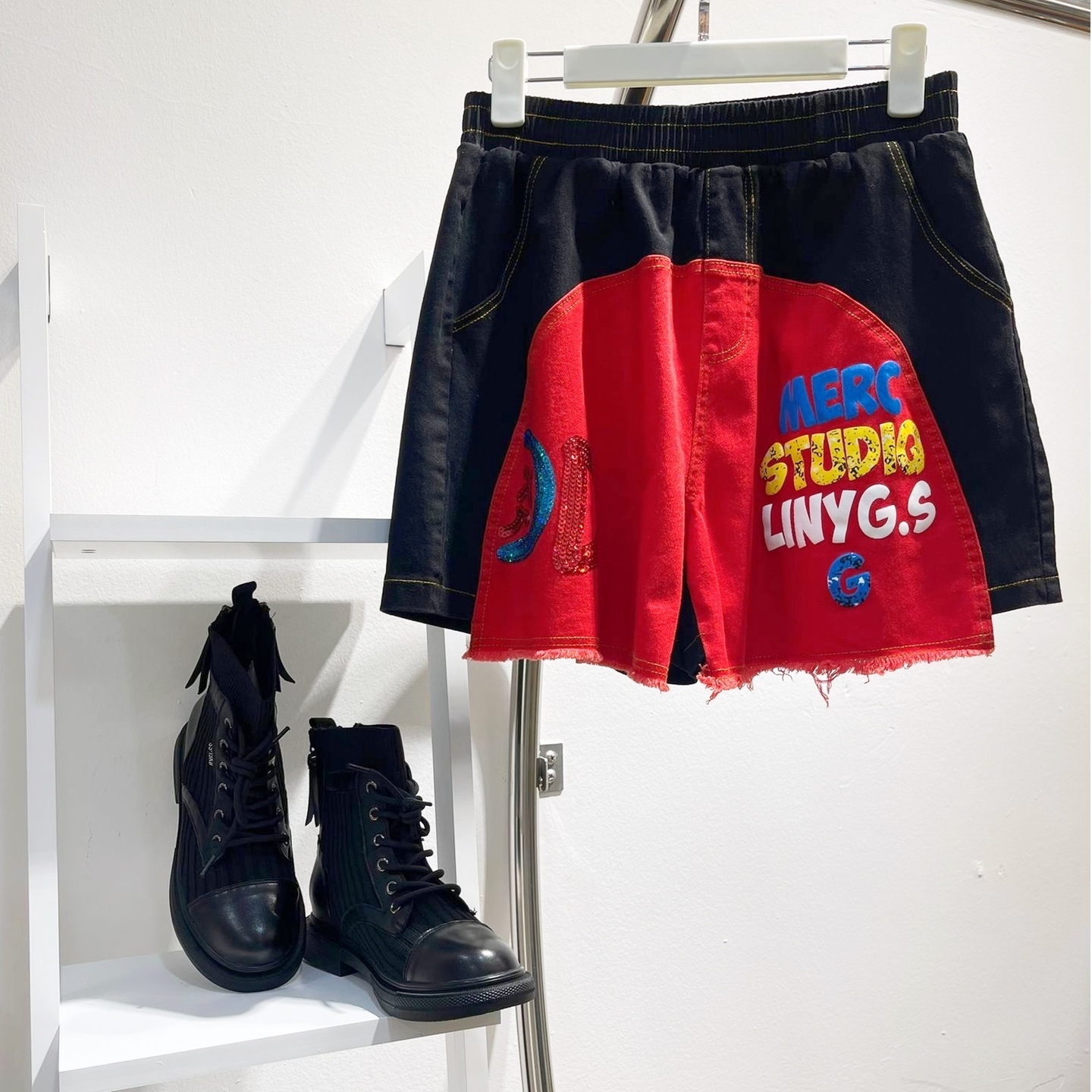 Merc Studio Short Size M
