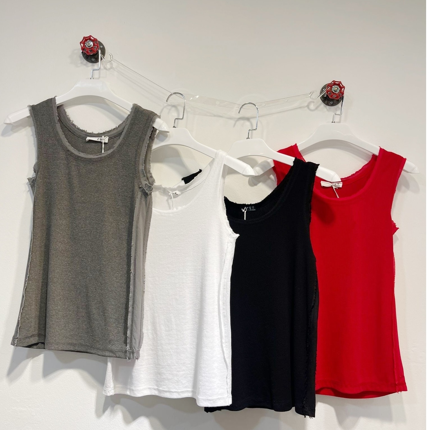 Basic Tank Top (White)