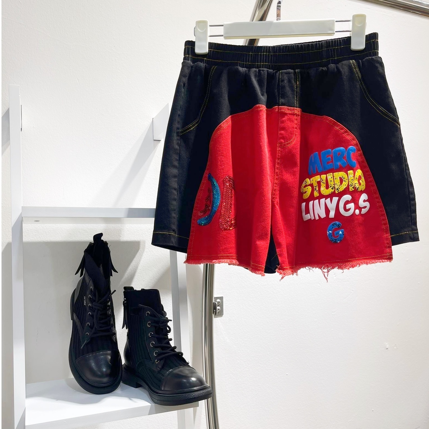 Merc Studio Short Size L