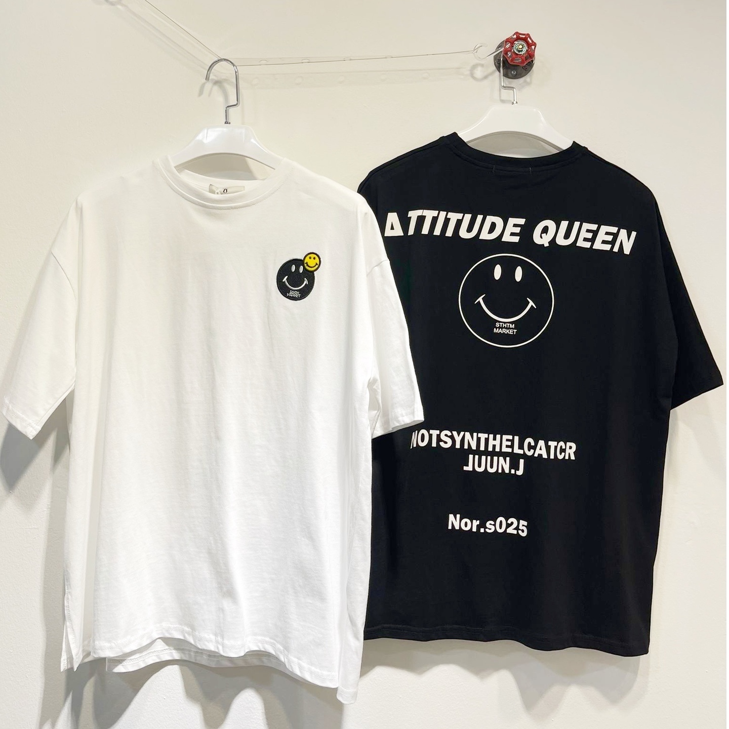 Attitude Queen Blouse Black