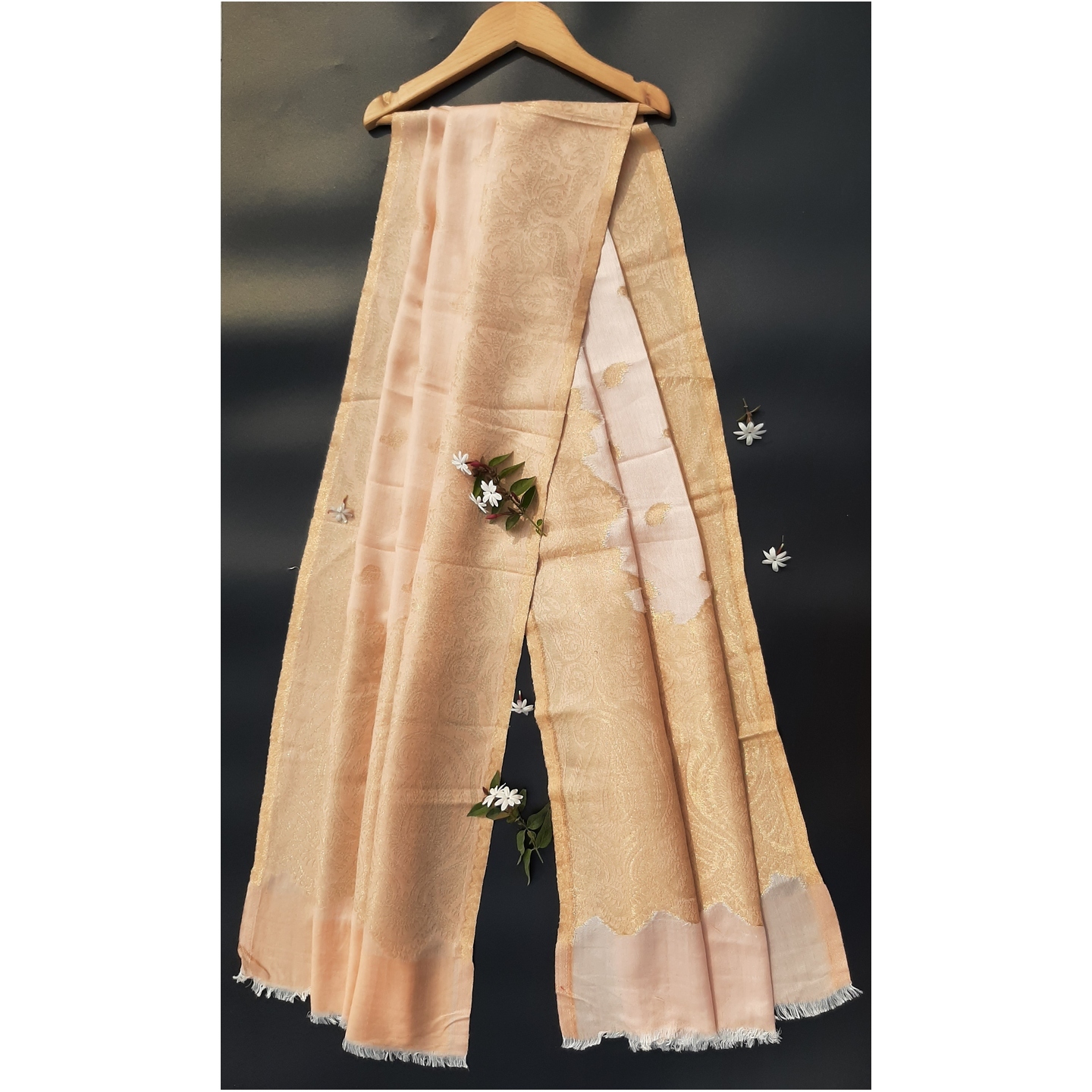 Pashmina shawl