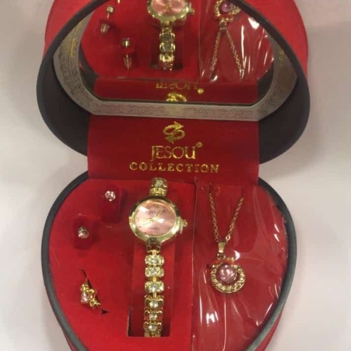 4pcs Women Watch Earrings Necklace Ring Set Decorative Jewellery
