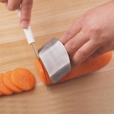 Stainless Steel Finger Protector Safe Chopping Tool