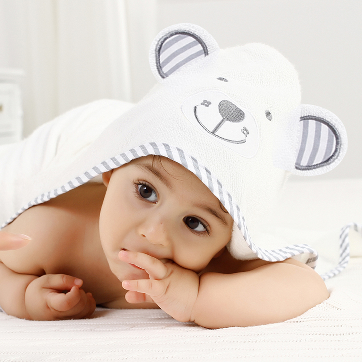 Organic Bamboo Hooded Towel - Grey Bear